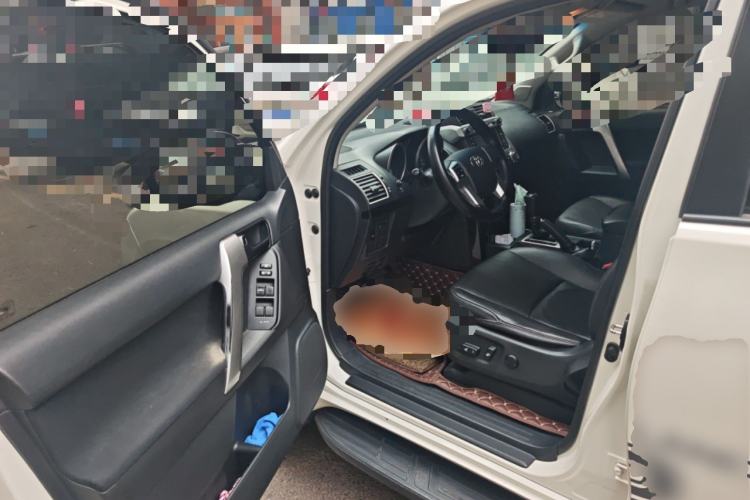 Used Toyota Prado 2016 2.7L Automatic Luxury Edition Driver Seat