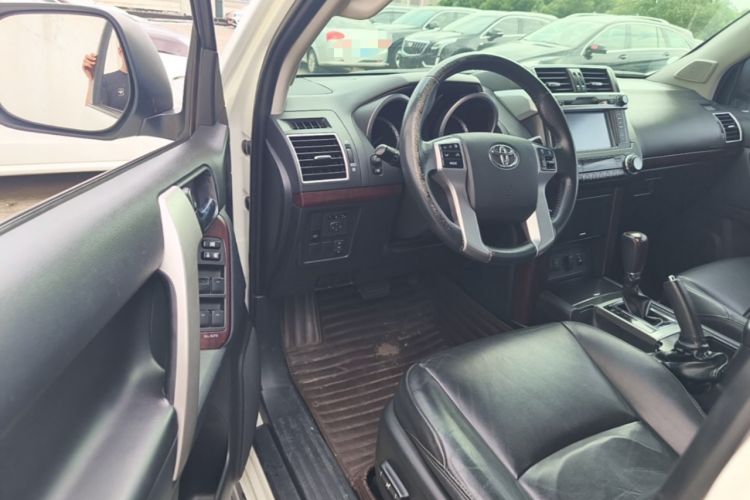 Used Toyota Prado 2016 3.5L Automatic TX-L Driver Seat