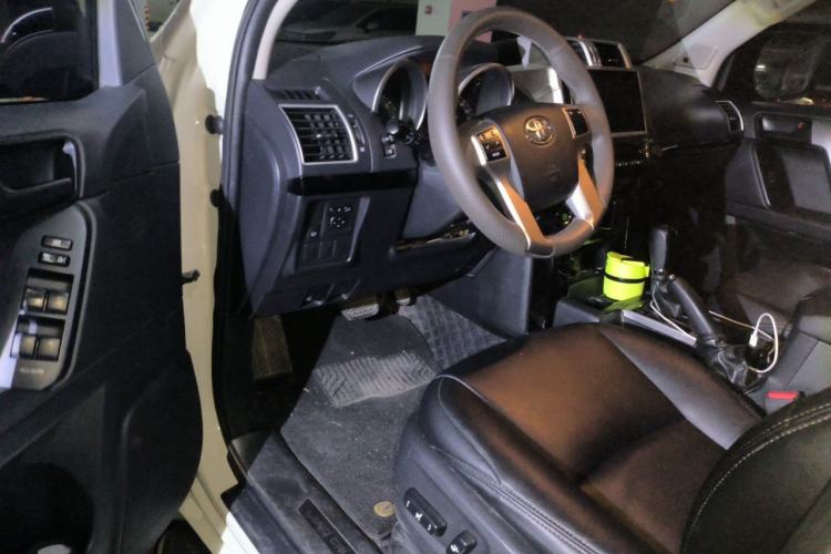 Used Toyota Prado 2016 2.7L Automatic Luxury Edition Driver Seat