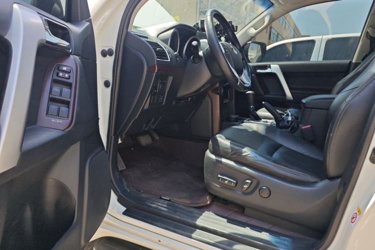 Used Toyota Prado 2016 3.5L Automatic TX-L NAVI Driver Seat