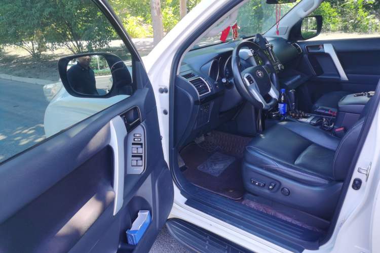 Used Toyota Prado 2016 2.7L Automatic Standard Edition Driver Seat