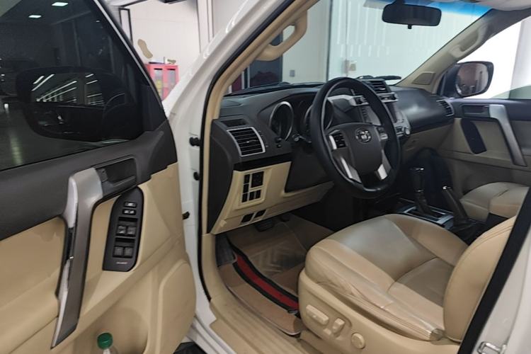 Used Toyota Prado 2016 2.7L Automatic Standard Edition Driver Seat