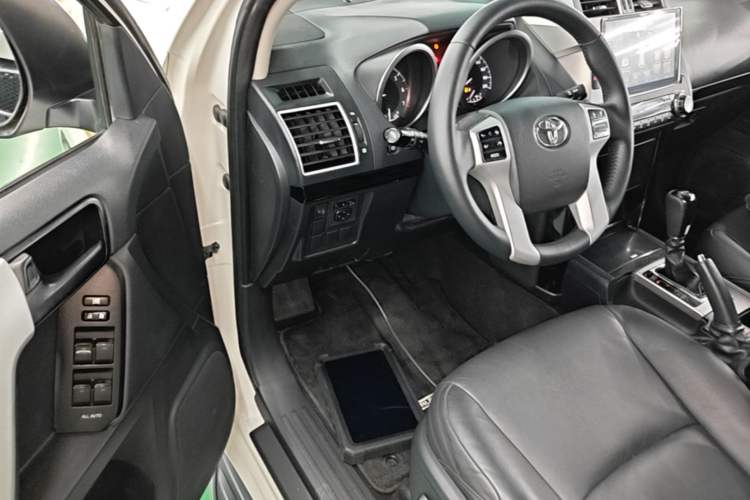 Used Toyota Prado 2016 2.7L Automatic Standard Edition Driver Seat