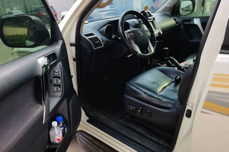 Used Toyota Prado 2016 2.7L Automatic Luxury Edition Driver Seat