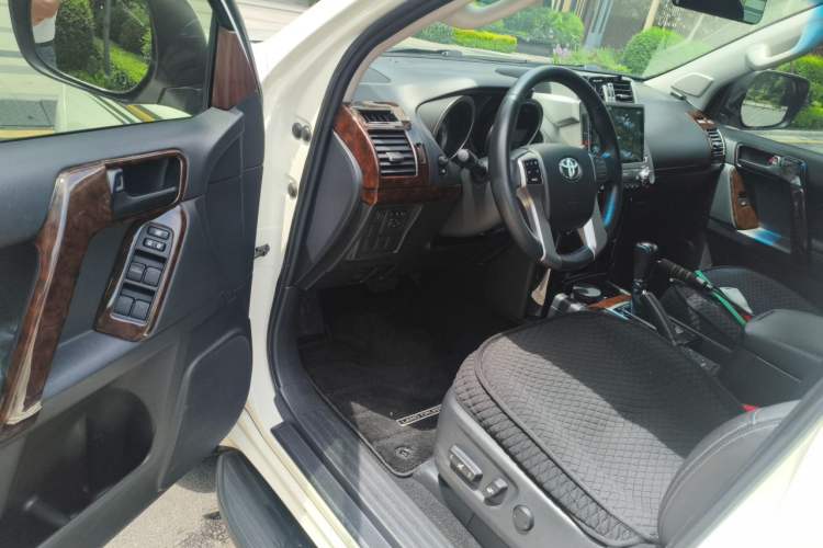 Used Toyota Prado 2016 2.7L Automatic Standard Edition Driver Seat