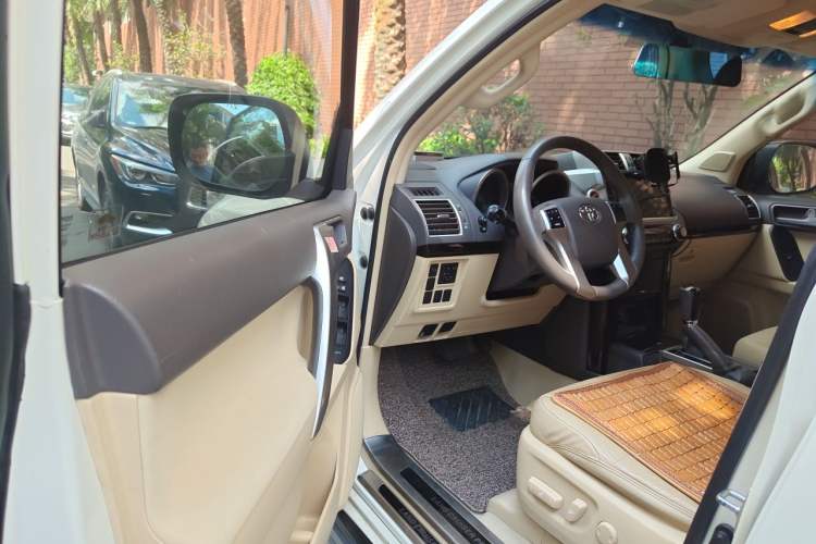 Used Toyota Prado 2016 2.7L Automatic Standard Edition Driver Seat