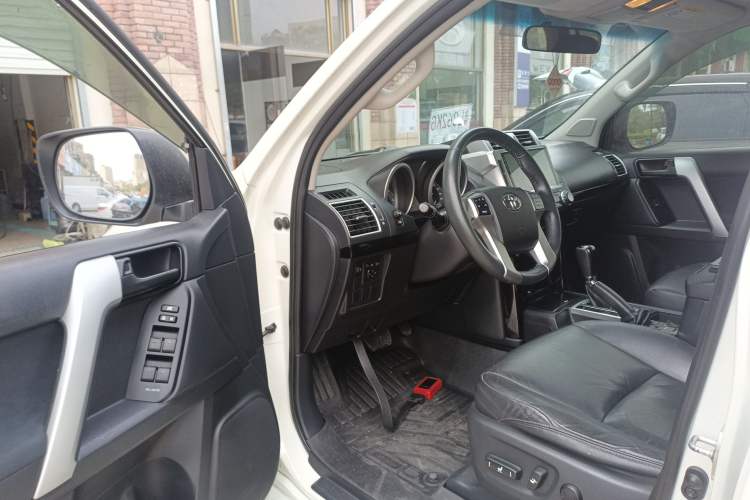 Used Toyota Prado 2016 2.7L Automatic Standard Edition Driver Seat