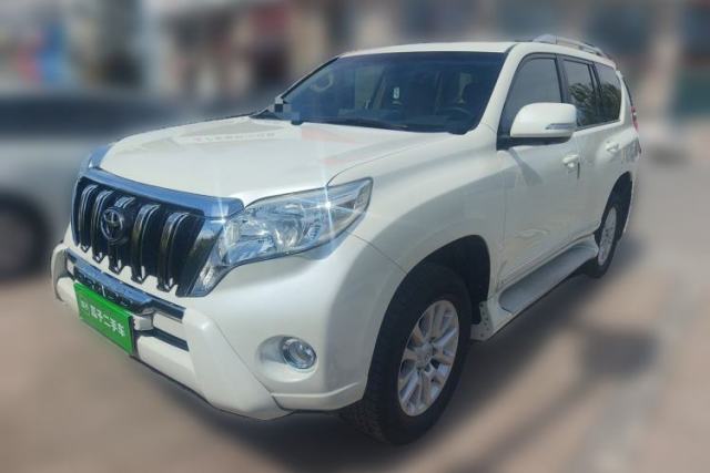 Used Toyota Prado Toyota Prado, two airbags, sunroof, 18‑inch wheels, refrigerator, reinforced rear axle, automatic climate control