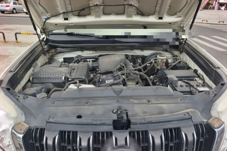 Used Toyota Prado 2016 2.7L Automatic Standard Edition Engine Bay
