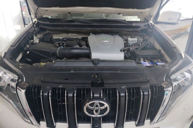 Used Toyota Prado 2016 3.5L Automatic TX-L Engine Bay
