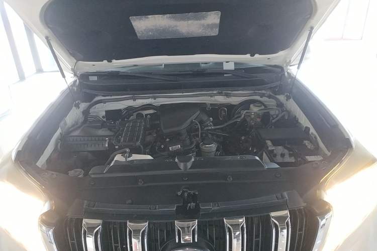 Used Toyota Prado 2016 2.7L Automatic Standard Edition Engine Bay