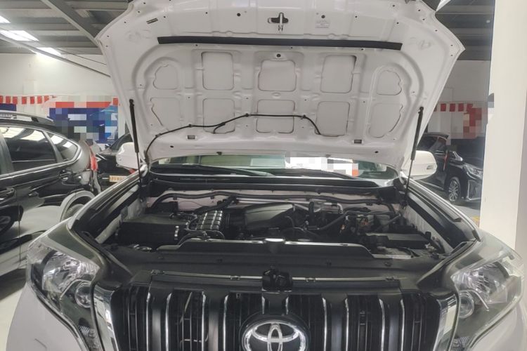Used Toyota Prado 2016 2.7L Automatic Luxury Edition Engine Bay