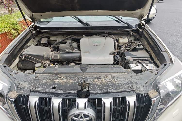 Used Toyota Prado 2016 3.5L Automatic VX NAVI Engine Bay