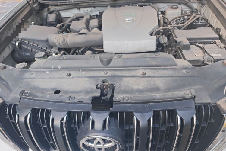 Used Toyota Prado 2016 3.5L Automatic TX-L Engine Bay