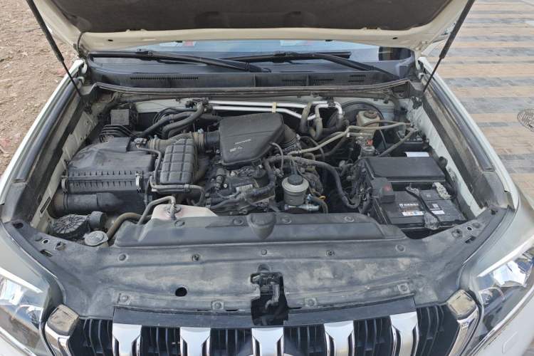 Used Toyota Prado  Engine Bay