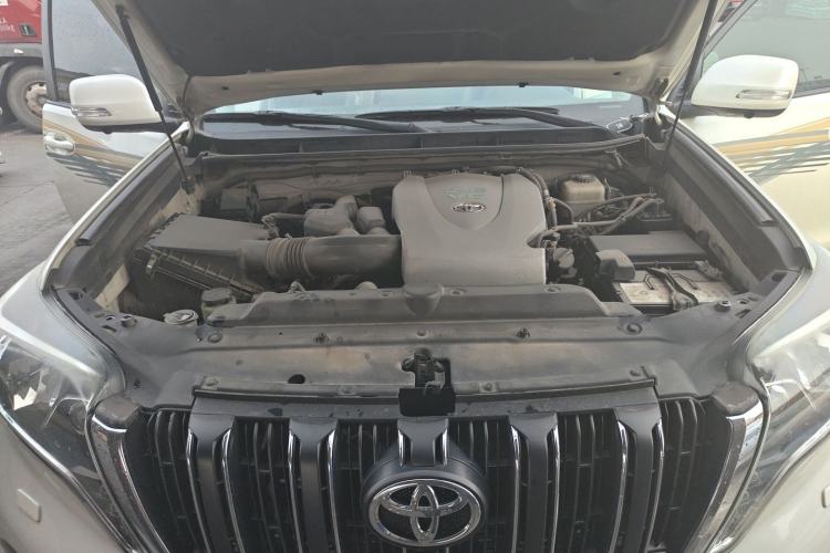 Used Toyota Prado 2016 3.5L Automatic TX-L Engine Bay