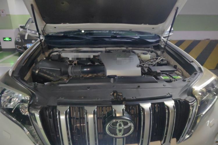 Used Toyota Prado 2016 3.5L Automatic TX-L Engine Bay