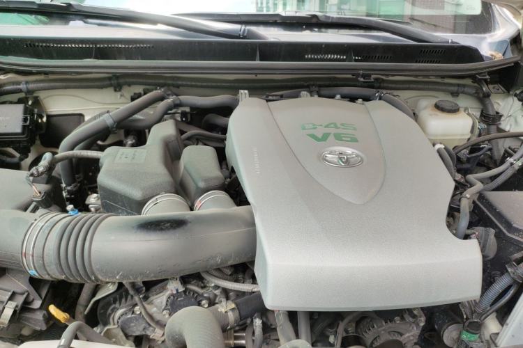 Used Toyota Prado 2016 3.5L Automatic TX-L NAVI Engine Bay