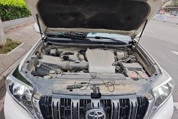Used Toyota Prado 2016 3.5L Automatic TX-L Engine Bay