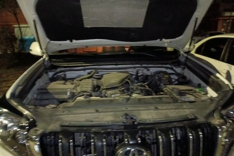 Used Toyota Prado  Engine Bay