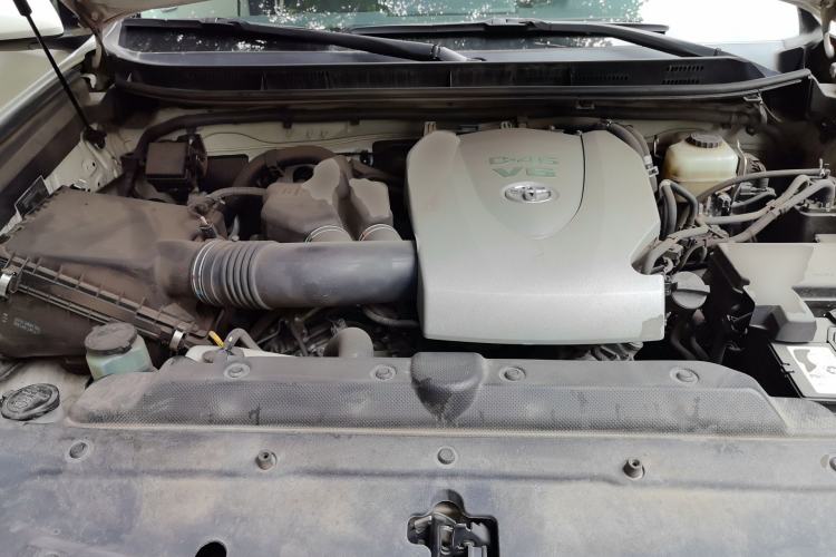 Used Toyota Prado 2016 3.5L Automatic TX-L Engine Bay