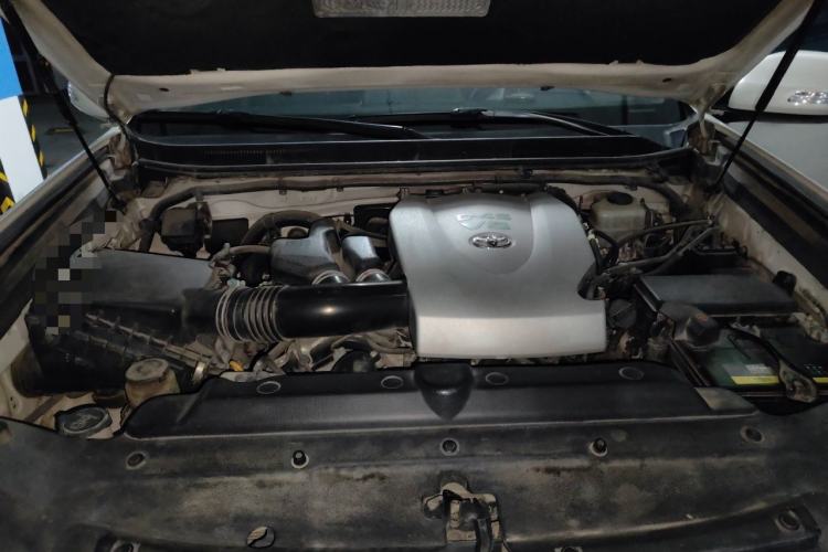 Used Toyota Prado 2016 3.5L Automatic TX-L Engine Bay