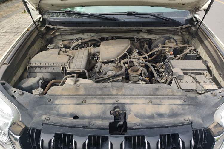 Used Toyota Prado 2016 2.7L Automatic Standard Edition Engine Bay