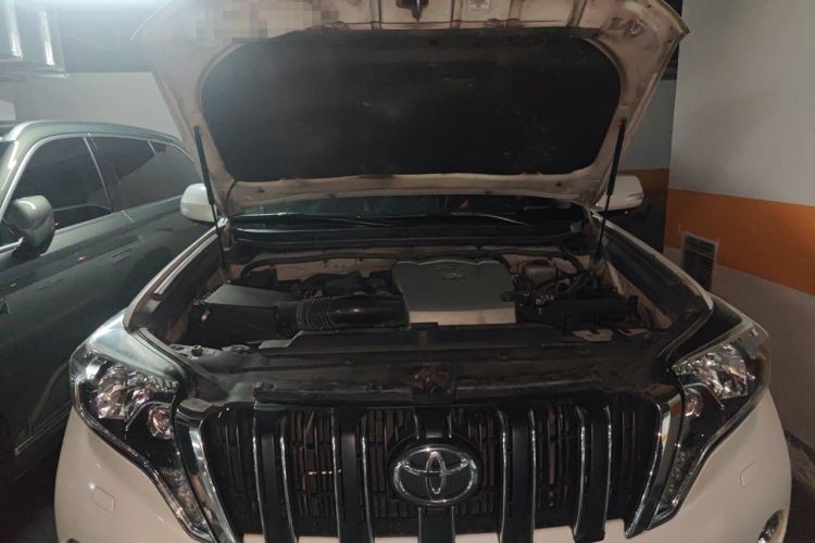 Used Toyota Prado 2016 3.5L Automatic TX-L Engine Bay