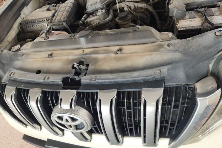 Used Toyota Prado  Engine Bay
