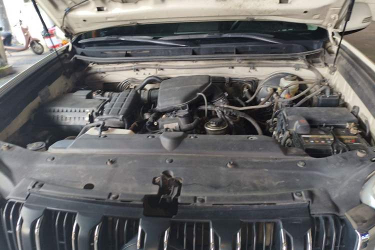 Used Toyota Prado 2016 2.7L Automatic Standard Edition Engine Bay
