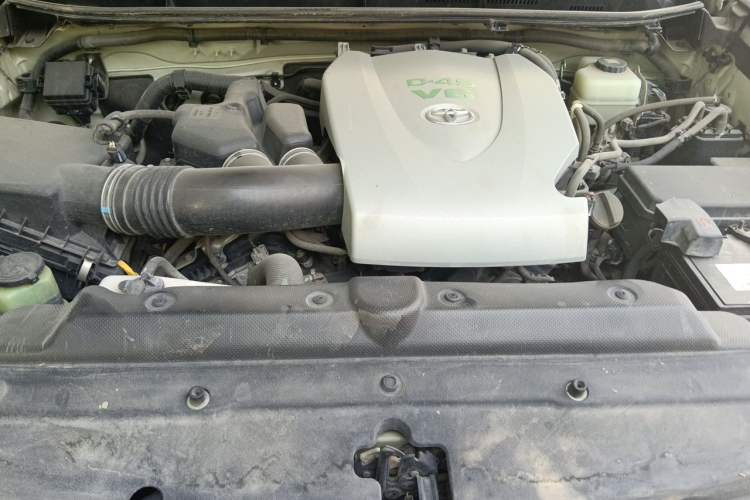 Used Toyota Prado 2016 3.5L Automatic TX-L Engine Bay