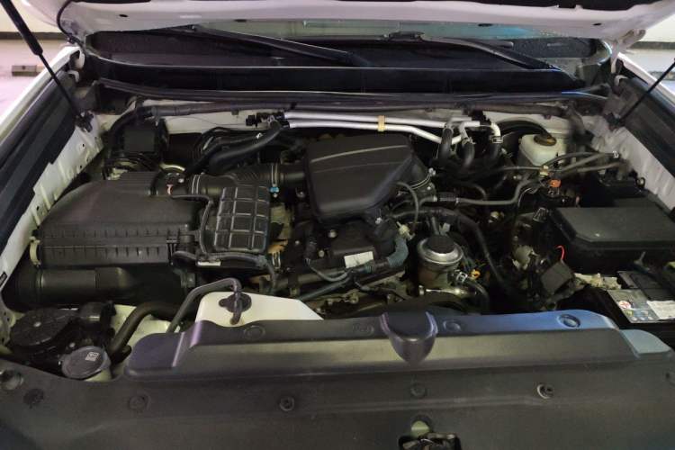 Used Toyota Prado  Engine Bay