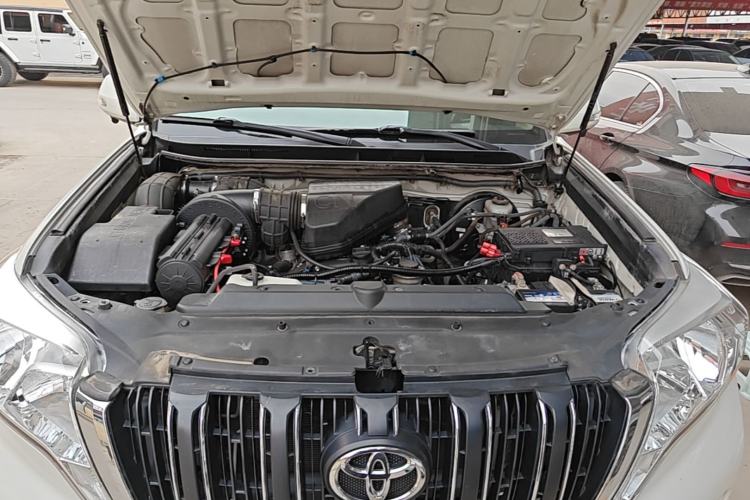 Used Toyota Prado 2016 2.7L Automatic Standard Edition Engine Bay
