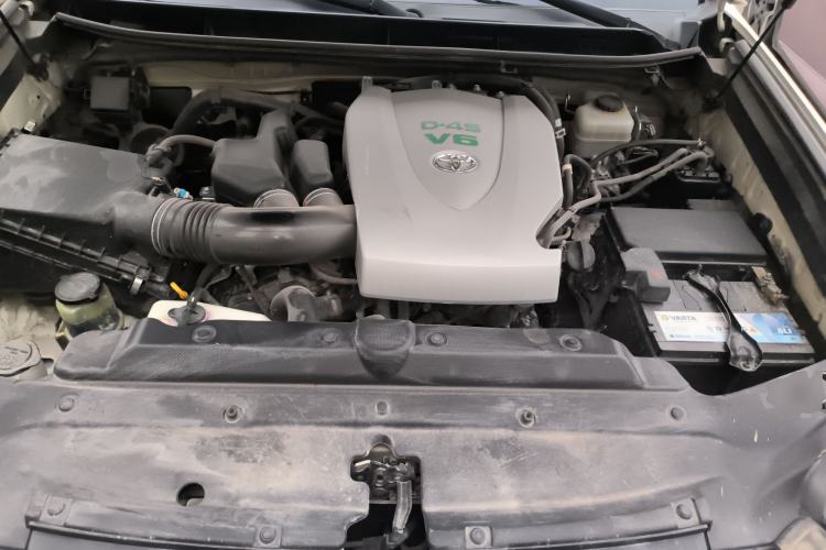Used Toyota Prado 2016 3.5L Automatic TX-L Engine Bay