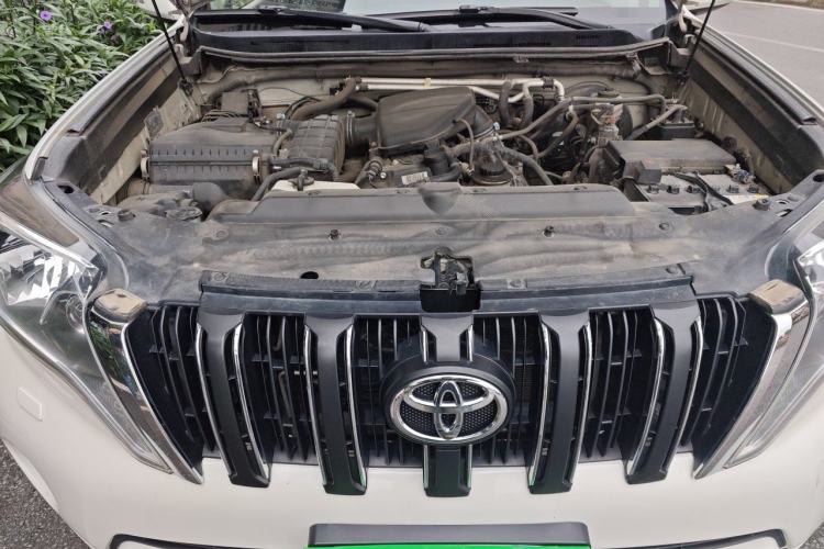 Used Toyota Prado 2016 2.7L Automatic Luxury Edition Engine Bay