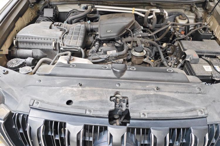 Used Toyota Prado 2016 2700 TX 7-Seater Middle East Version Engine Bay