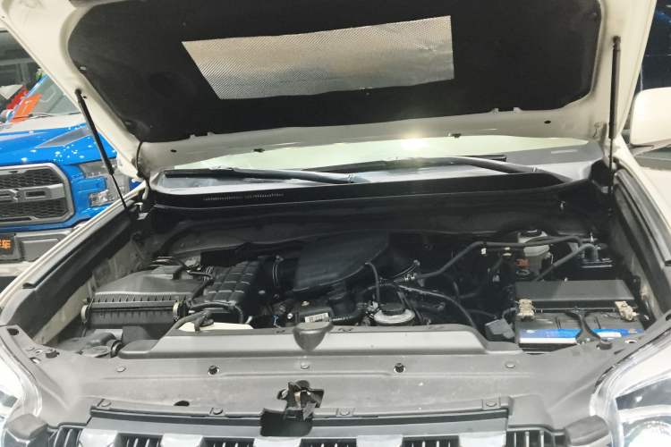 Used Toyota Prado 2016 2.7L Automatic Standard Edition Engine Bay