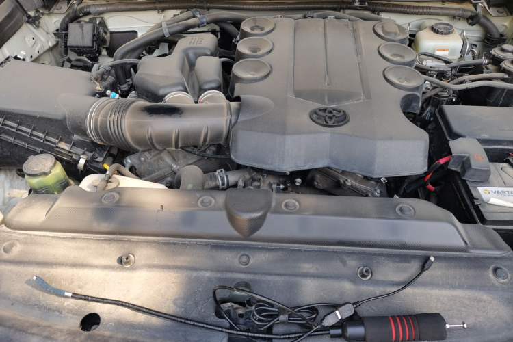 Used Toyota Prado  Engine Bay
