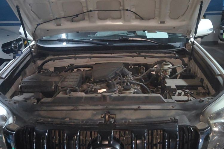 Used Toyota Prado 2016 2.7L Automatic Standard Edition Engine Bay