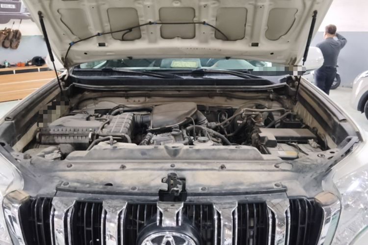 Used Toyota Prado 2016 2.7L Automatic Standard Edition Engine Bay