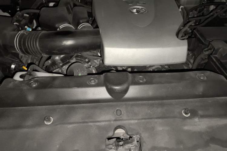 Used Toyota Prado 2016 3.5L Automatic TX-L Engine Bay