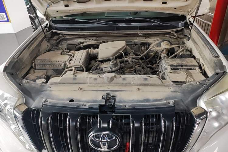 Used Toyota Prado 2016 2.7L Automatic Standard Edition Engine Bay