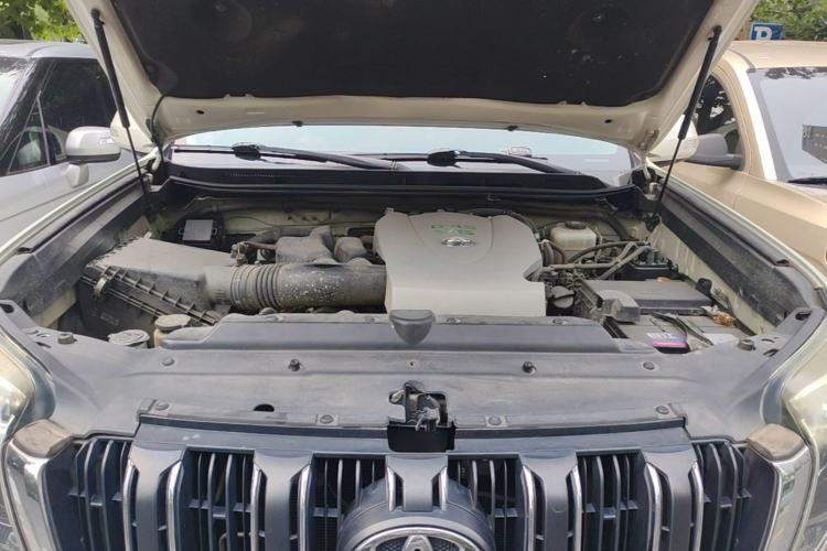 Used Toyota Prado 2016 3.5L Automatic TX-L Engine Bay