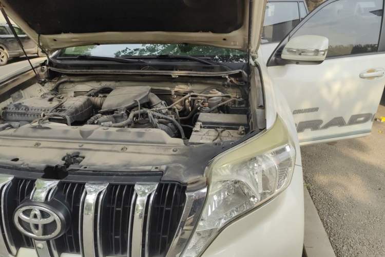 Used Toyota Prado 2016 2.7L Automatic Standard Edition Engine Bay Left
