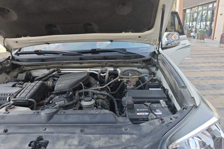 Used Toyota Prado  Engine Bay Left