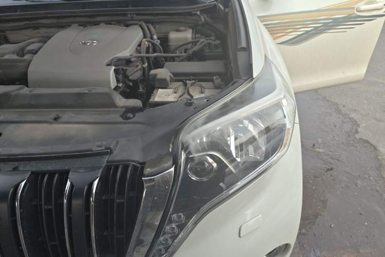 Used Toyota Prado 2016 3.5L Automatic TX-L Engine Bay Left