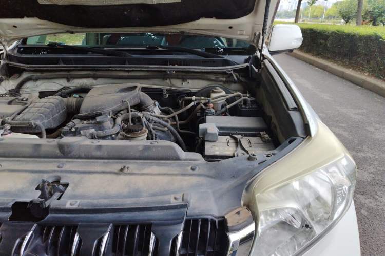 Used Toyota Prado 2016 2.7L Automatic Standard Edition Engine Bay Left
