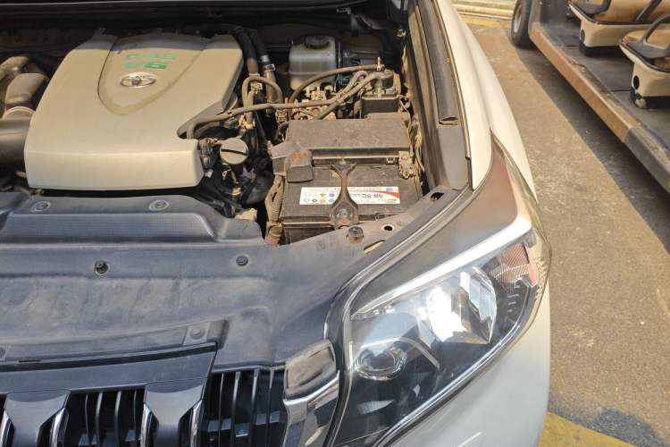 Used Toyota Prado 2016 3.5L Automatic TX-L Engine Bay Left