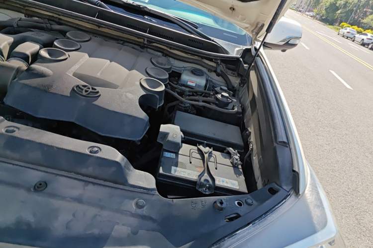 Used Toyota Prado  Engine Bay Left