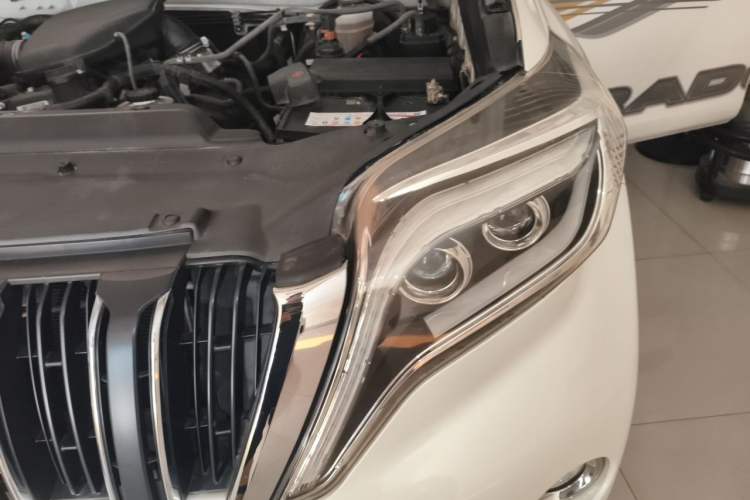 Used Toyota Prado 2016 2.7L Automatic Standard Edition Engine Bay Left